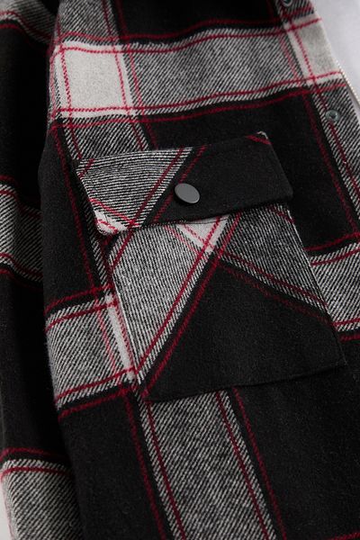 Trendyol Collection Зимно черно яке с риза Lumberjack - стандартна кройка TMNAW25GO00023