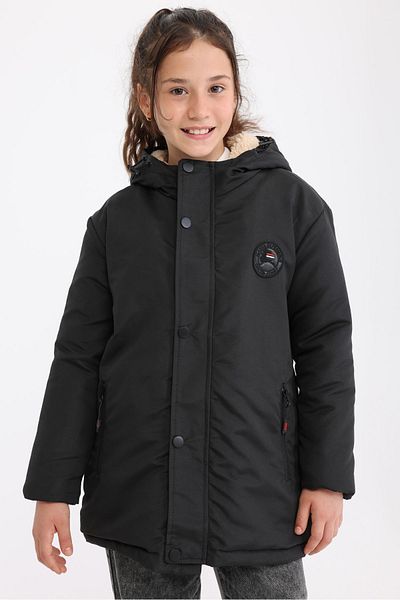 QAWWA Girl's Fiber Filled Furry Detachable Hooded Windproof Black Coat & Parka