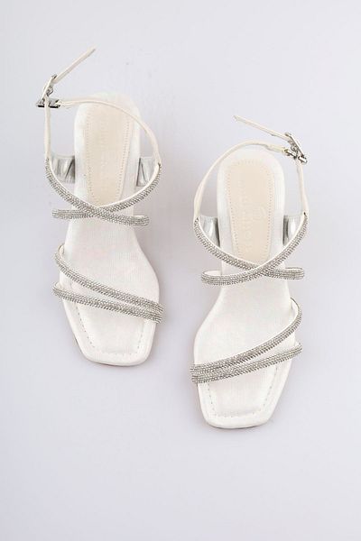 moon glow Girl's evening dress shoes, children's evening dress high-heeled shoes, girls' transparent stone detailed high-heeled shoes.