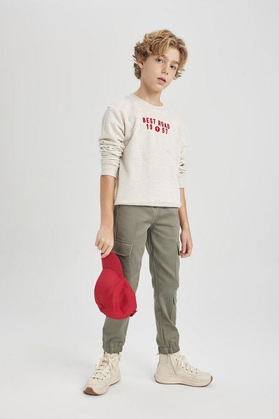 DeFacto Thick and Printed Boy's Sweatshirt - Crew Neck B8992A823Cw