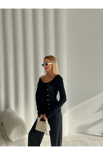 Laluvia Rustikale Strickjacke mit schwarzem Kragen-4358