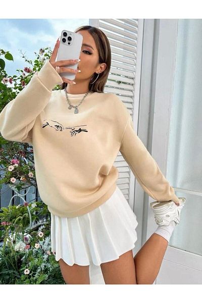 AFROGİYİM Beiges Sweatshirt mit Rundhalsausschnitt „Michelangelo Hand“ für Damen in Übergröße