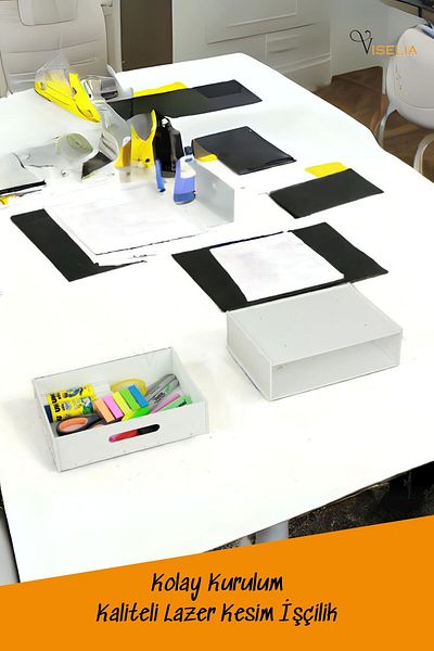 Viselia White Color Model 1 - Desktop Pen and Desk Organizer