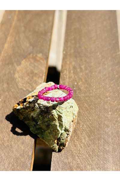 Luna Flexible Ruby Natural Stone Ring