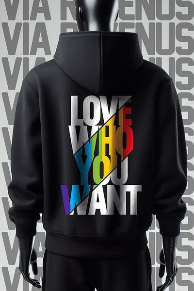 Vordevia Φούτερ με μαύρη κουκούλα - Εκτύπωση Love Who You Want, 3 νήματα φαρδιά εφαρμογή