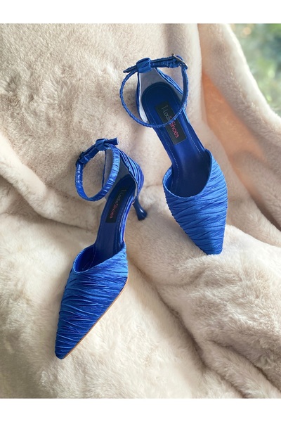 İLADİESHOES أحذية نسائية منقوشة للموسم الجديد