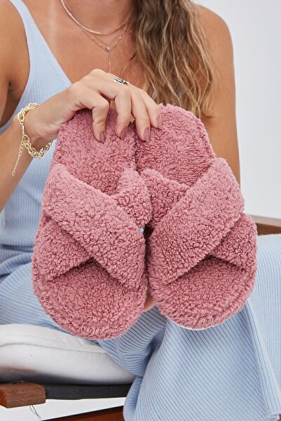 Moda Devrin Vişne Havlu Çapraz Sessiz Taban Kışlık Ev Terliği