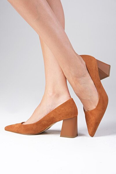Mio Gusto Tan Colored Suede Blocked Fleur Women's Heeled Shoes