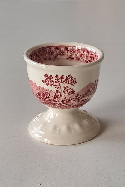 Villeroy & Boch Rusticana Vintage Red Egg Holder