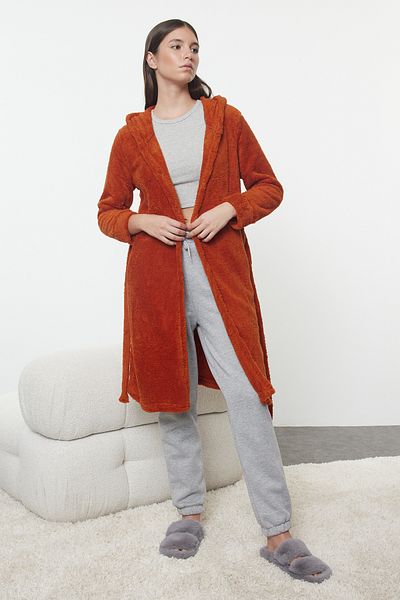 Trendyol Collection Zimní pletený župan se skořicovým páskem Wellsoft záda detail medvídka Thmaw24Sb00021