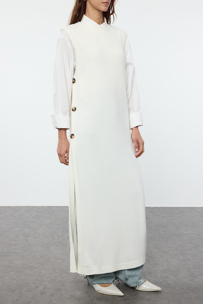 Trendyol Modest TheSSaloniki Knitwear Sweater - Cream, SiDe ButtoneD TCTAW25UV00009