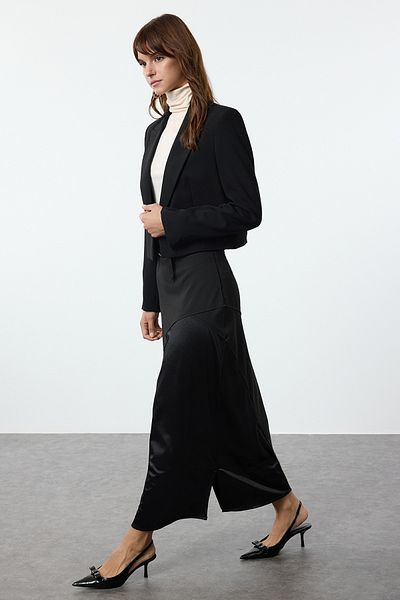 Trendyol Modest Szatén részletes fekete kötött szoknya - TCTAW25EE00003