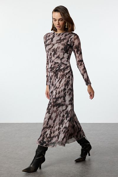 Trendyol Collection Макси плетена рокля с кафява драпировка - щампа Twoaw25el00408