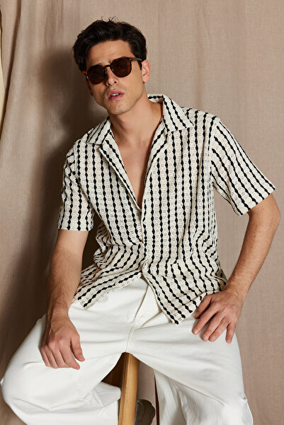 Trendyol Collection Apaş Collar Black Knitwear Look Shirt - Regular Fit TMNSS24GO00027