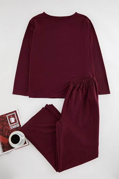 Trendyol Curve Burgunderrotes Pyjama-Set aus Strick mit Schlitzen - TBBAW23AI00055
