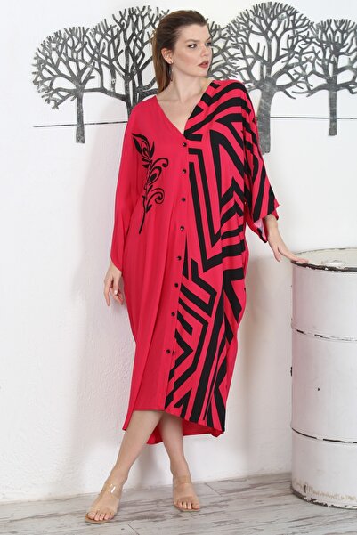 Chiccy Φούξια με κέντημα με λαιμόκοψη με στάμπα - Oversize casual φόρεμα με κρυφή τσέπη