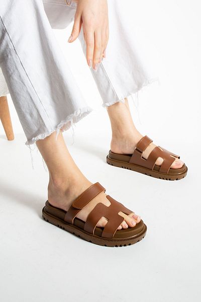Moda Devrin Tan Velcro Anatomical Comfortable Sole Women's Slippers