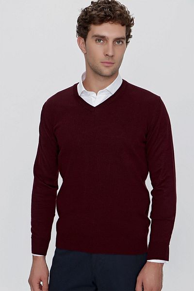Morven Basic Dynamic Fit Relaxed Cut V-Neck Knitwear Sweater