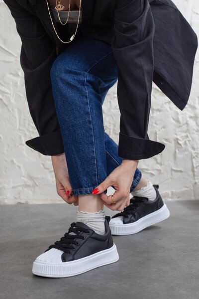 Adım Adım Kadın Kalın Tabanlı Siyah Renkli Sneaker