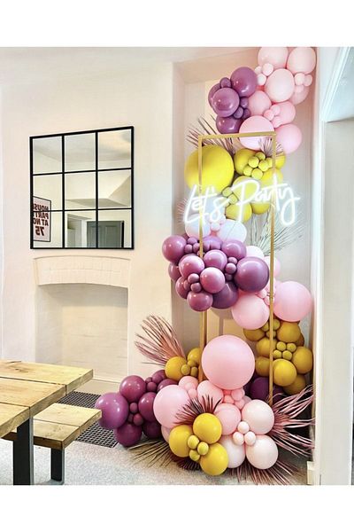 eğlencemarketi Retro Wild Strawberry Turmeric And Macarons Pink Balloon Chain 100 Pieces