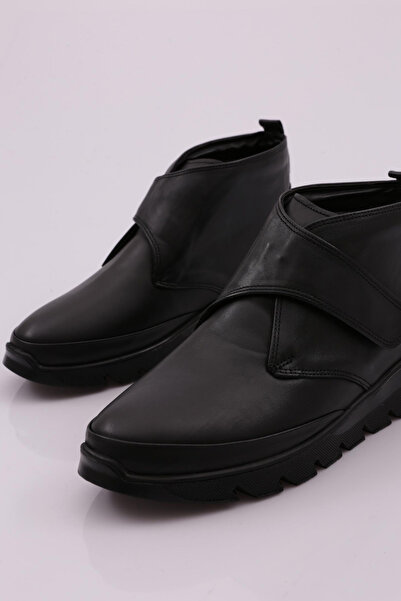 DGN Kadın Cırt Detaylı Bot Siyah Kroko Hakiki Deri 21677103