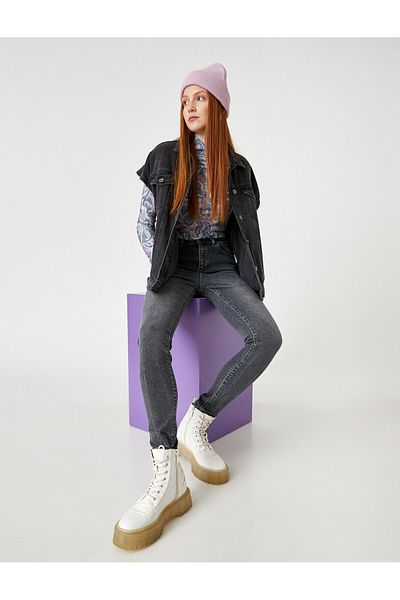 Koton Slim-Fit-Jeans mit hoher Taille – Röhrenjeans