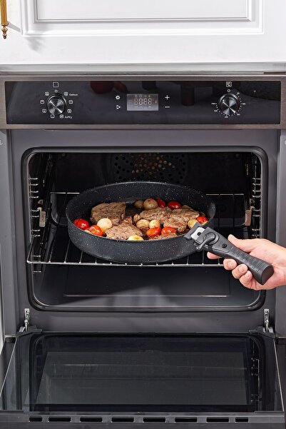 Taç Royal 12 Piece - Cooking Set with Removable Handle