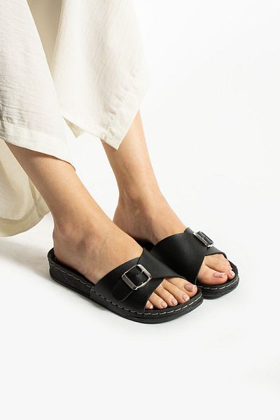 Moda Devrin Gz12672 Γυναικείες παντόφλες μαύρης ανατομικής σόλας με ρυθμιζόμενη πόρπη