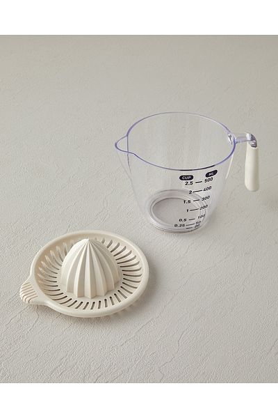 English Home Colessa 500 ml Cream Colored Plastic Lemon Squeezer