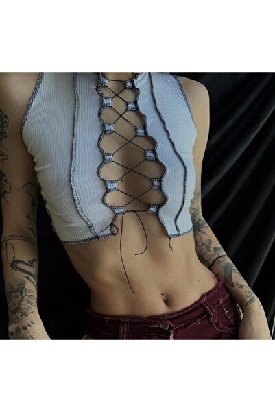 offcastle Kontrast Dikişli Dekolte Mini Askılı Beyaz Crop Top Büstiyer