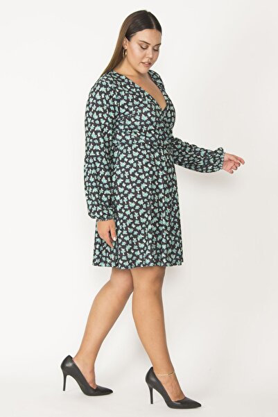 Şans Women's Large Size Green Wrap Collar Dress with Elastic Detail on the Cuff and Waist 65n27422