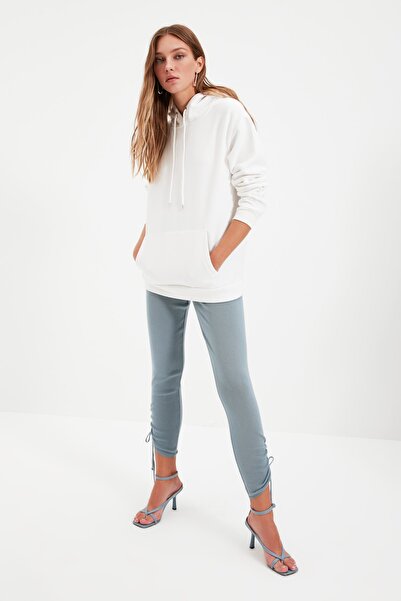 Trendyol Collection Ecru Thick Fleece Inside Kangaroo Pocket Hooded Boyfriend/Wide Fit Knitted Sweatshirt TWOAW20SW0525