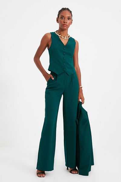 Trendyol Collection Grüne, plissierte Hose mit weitem Bein – TWOSS21PL0189