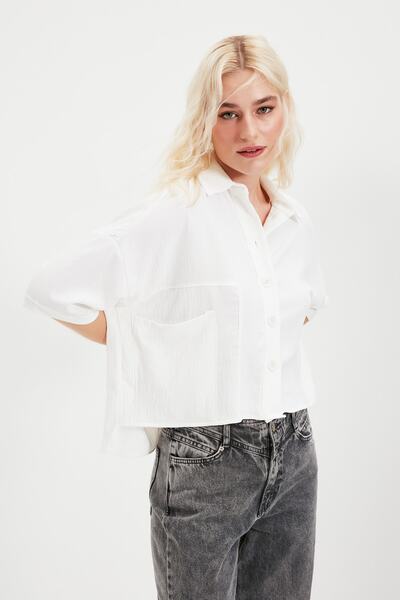 Trendyol Collection Cămașă oversize, albă, cu mâneci sărace - Croială largă TWOSS20GO0381