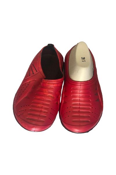 Savana Red Walking Shoes