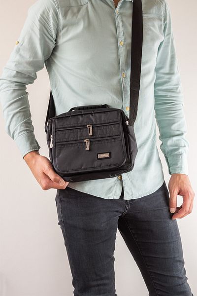 SEVENTEEN Multi-Compartment Black Postman Handbag 2247