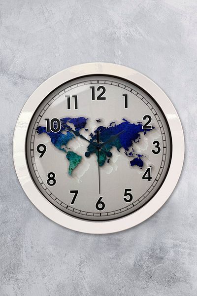 Kasva Concept Gift 36 cm White Metal Map Wall Clock