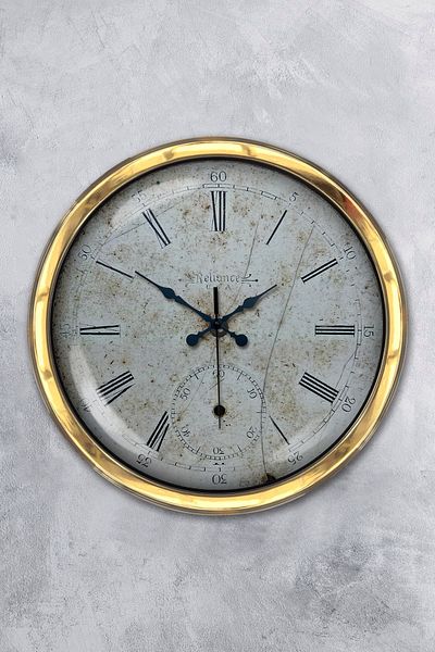 Kasva Concept Gift 40 cm Gold Metal Novel Wall Clock