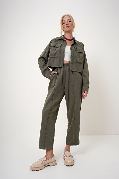 Trend Alaçatı Stili Khaki Women's Double Set - Double Pocket Jacket and Stitching Detailed Trousers Alc-X12780