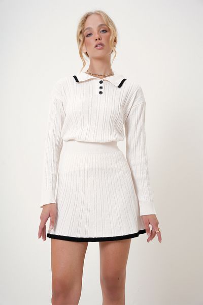 Trend Alaçatı Stili Ecru Polo Collar Women's Knitwear Sweater and Skirt Set - Buttoned Alc-X12750