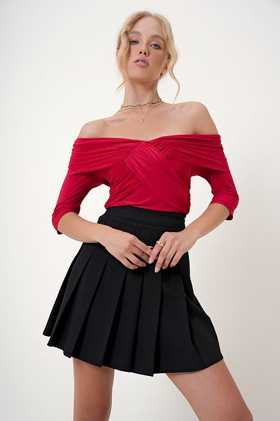 Trend Alaçatı Stili Rote Damenbluse mit Madonna-Kragen – gekreuzte kurze Ärmel, ALC-X12690