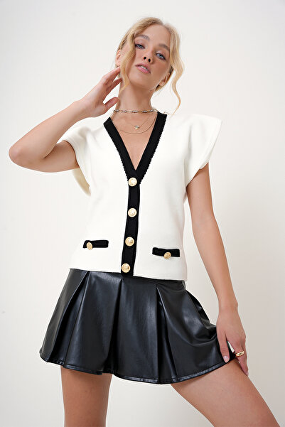 Trend Alaçatı Stili Ecru Women's Blouse - Wide V-Neck, Gold Button Detail, Padded Alc-X12734