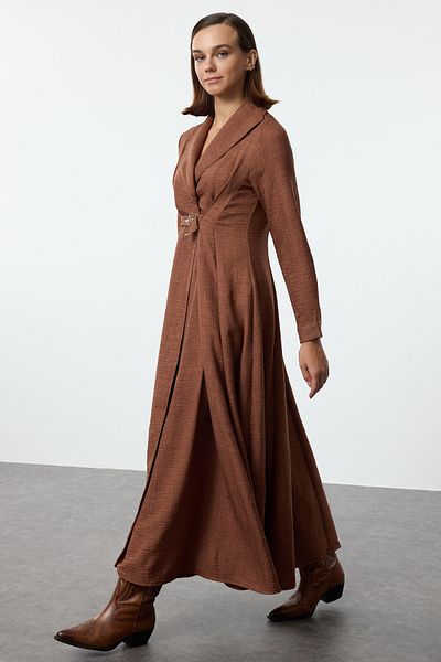 Trendyol Modest Φόρεμα με λεπτομέρεια από λινό ύφανση - Καφέ, ζώνη TCTSS24EB00194