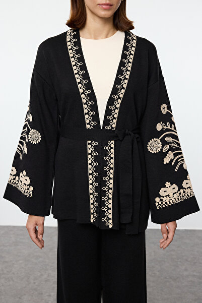 Trendyol Modest Set de tricotaje cu curea brodata cu guler dublu - TCTAW25US00095