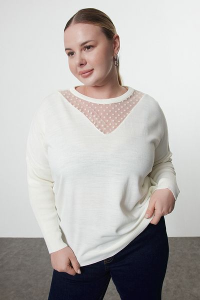 Trendyol Curve Pletený svetr Off Shoulder Ecru - Tyl Detailed TBBAW23AN00185