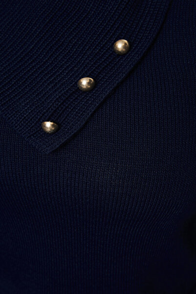 Trendyol Curve Pulover tricotat cu gât larg cu nasturi bleumarin - TBBAW25AN00047