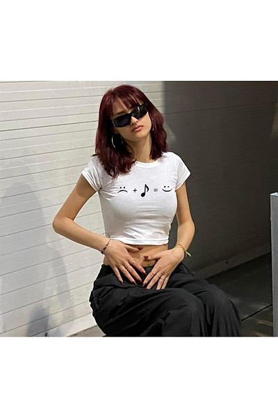 Aesthia MINGALONDON White Crop - Music Equals Happiness Printed