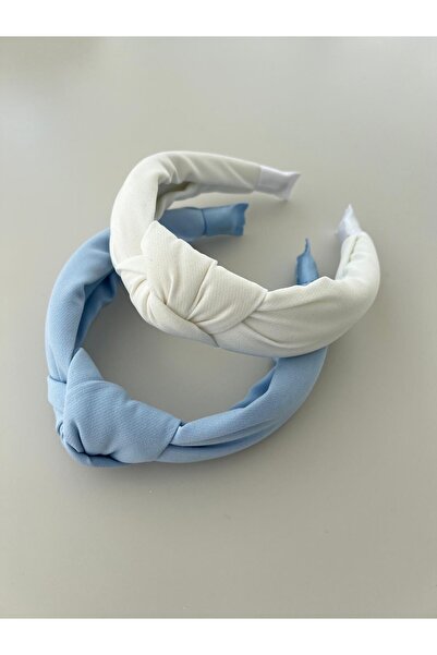 who knows ¿ Blue and White Knotted Set of Two