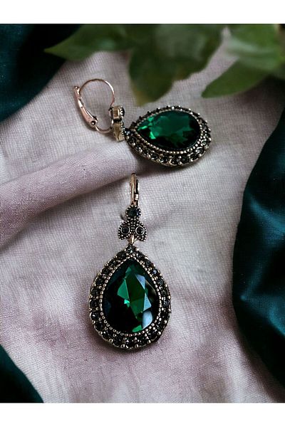 FAYRA ACCESSORIES Emerald Zircon Embroidered Water Drop Earrings