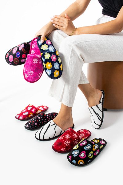 Moda Devrin Συσκευασία 3 Παντόφλες με κλειστή μπροστινή σόλα PVC Παντόφλες House Σετ προίκα